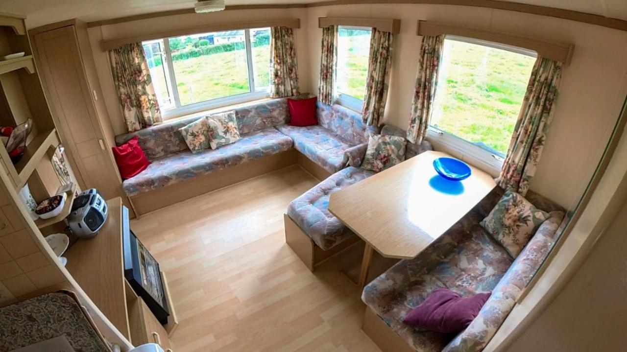 Devil'S Bit Accommodation Killea Luaran gambar